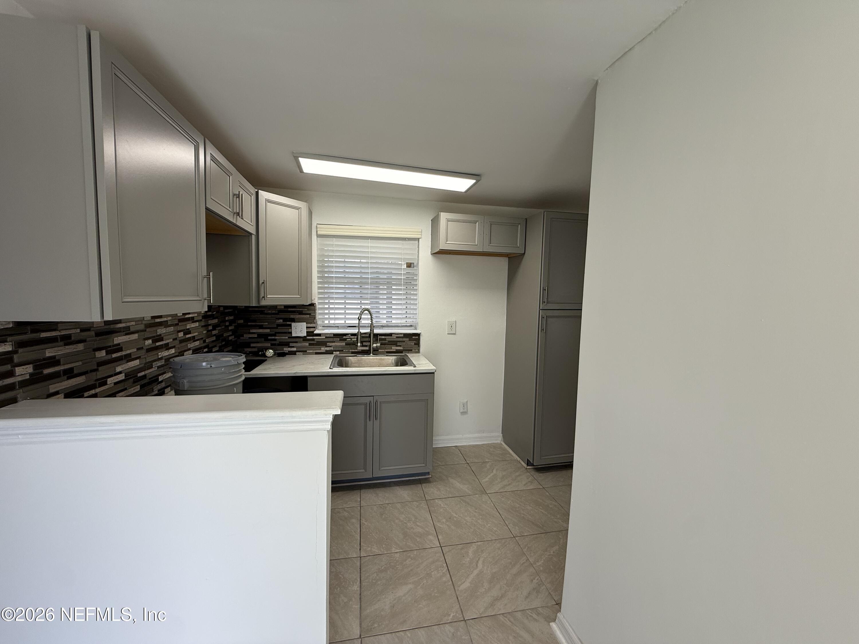 Washington Ave, Jacksonville, FL 32208