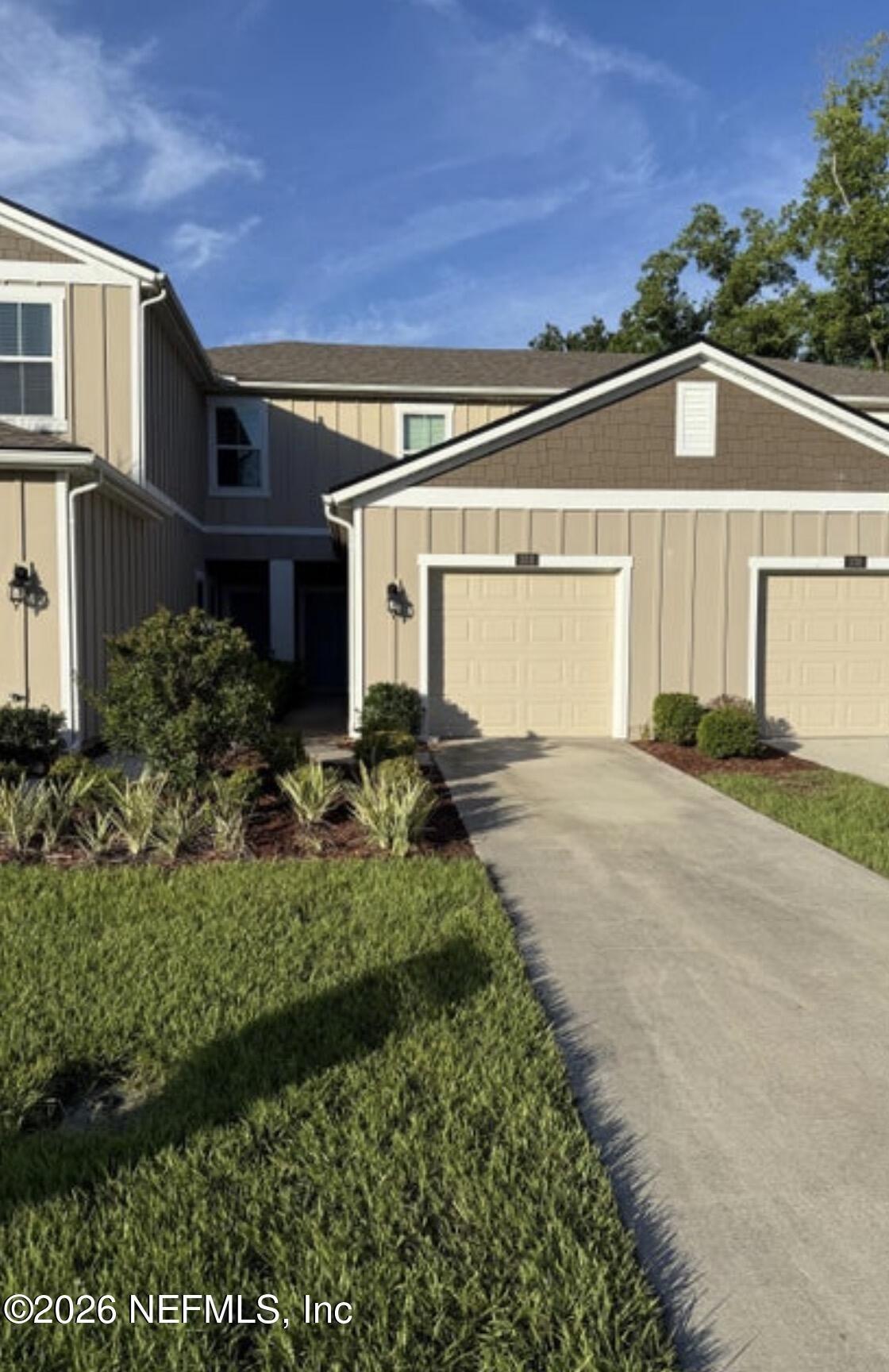 Aralia Ln, Jacksonville, FL 32216