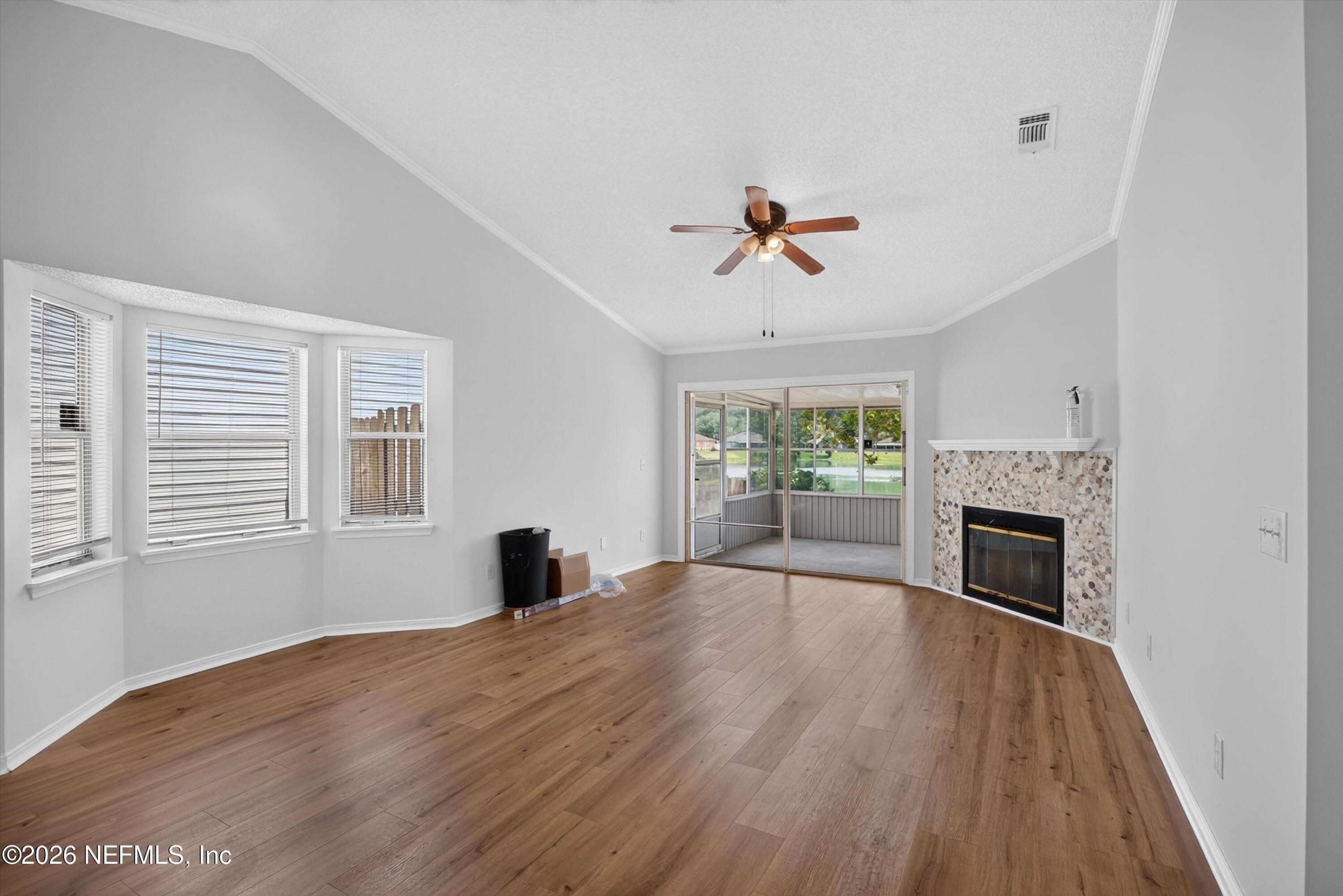 Mactavish Way E, Jacksonville, FL 32244