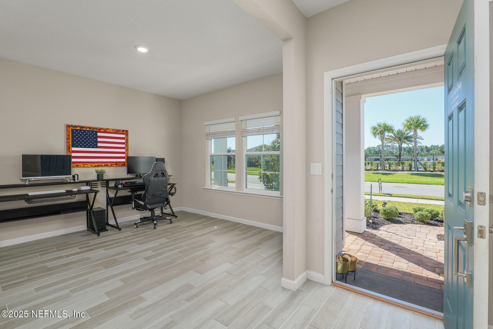 Lovage Ln, Jacksonville, FL 32219