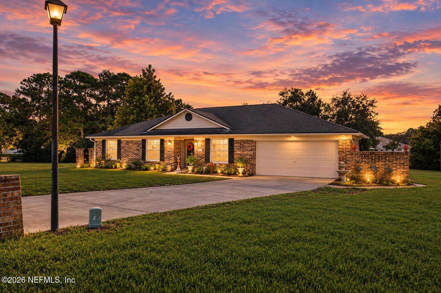 Gentle Ben Ct, Jacksonville, FL 32225