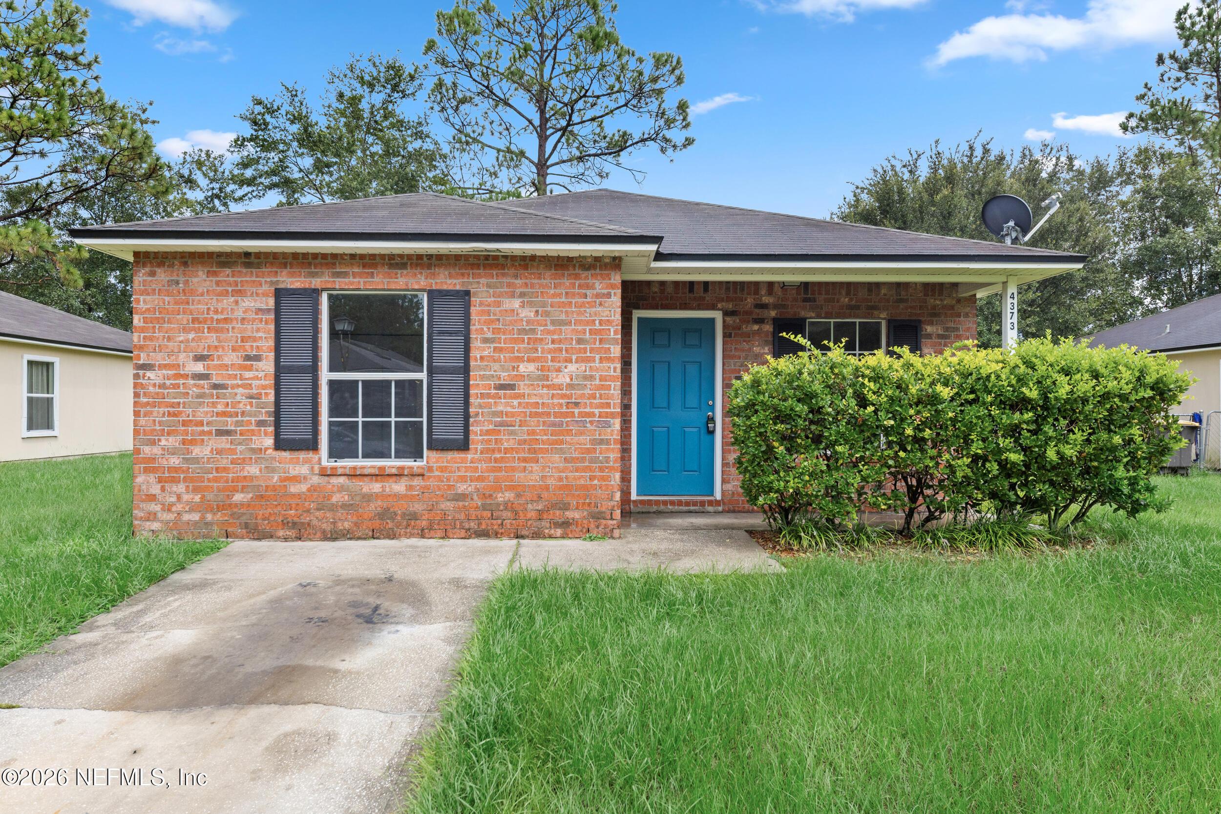 Melissa Ct W, Jacksonville, FL 32210