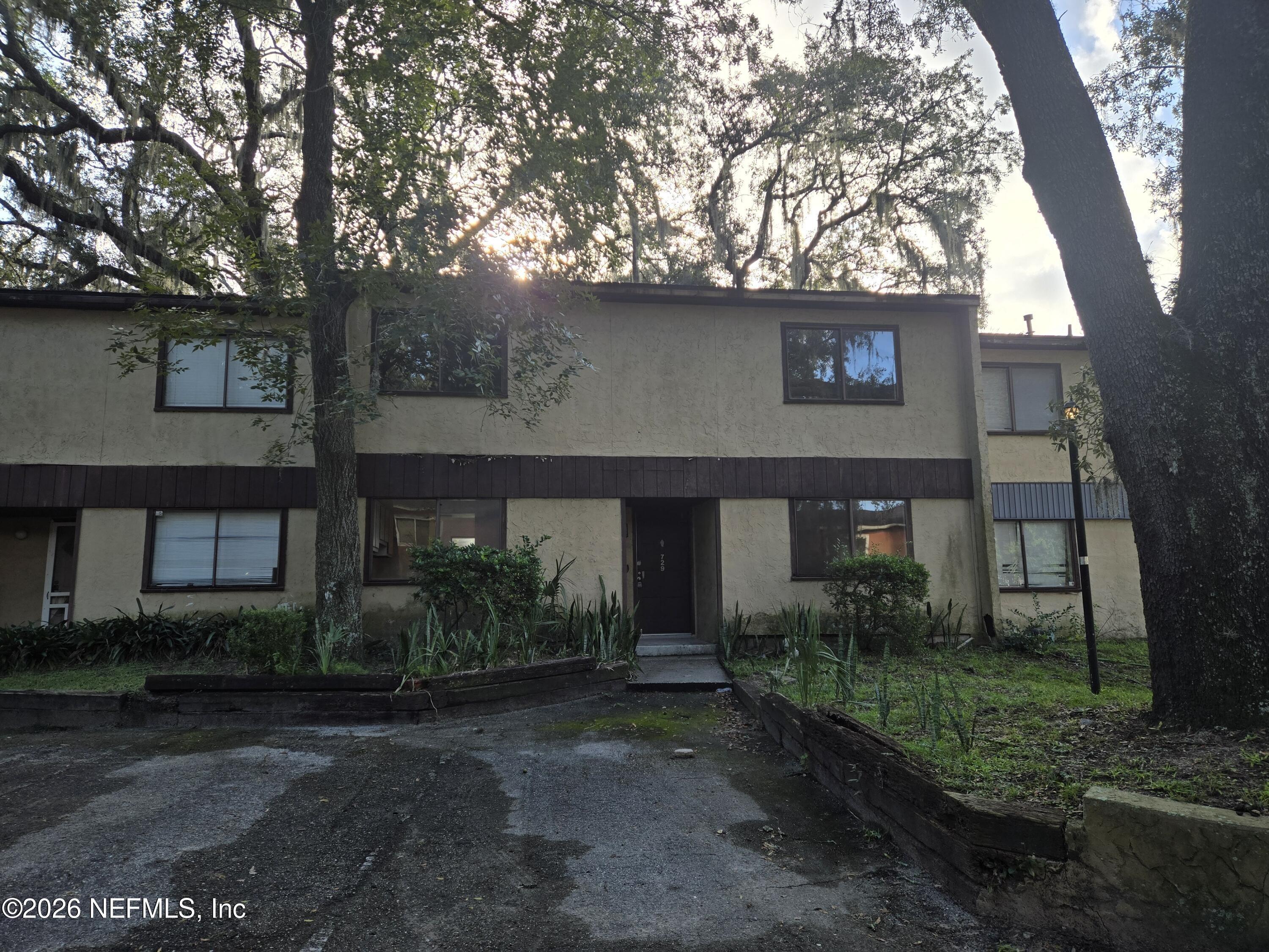 Oaks Field Rd, Jacksonville, FL 32211