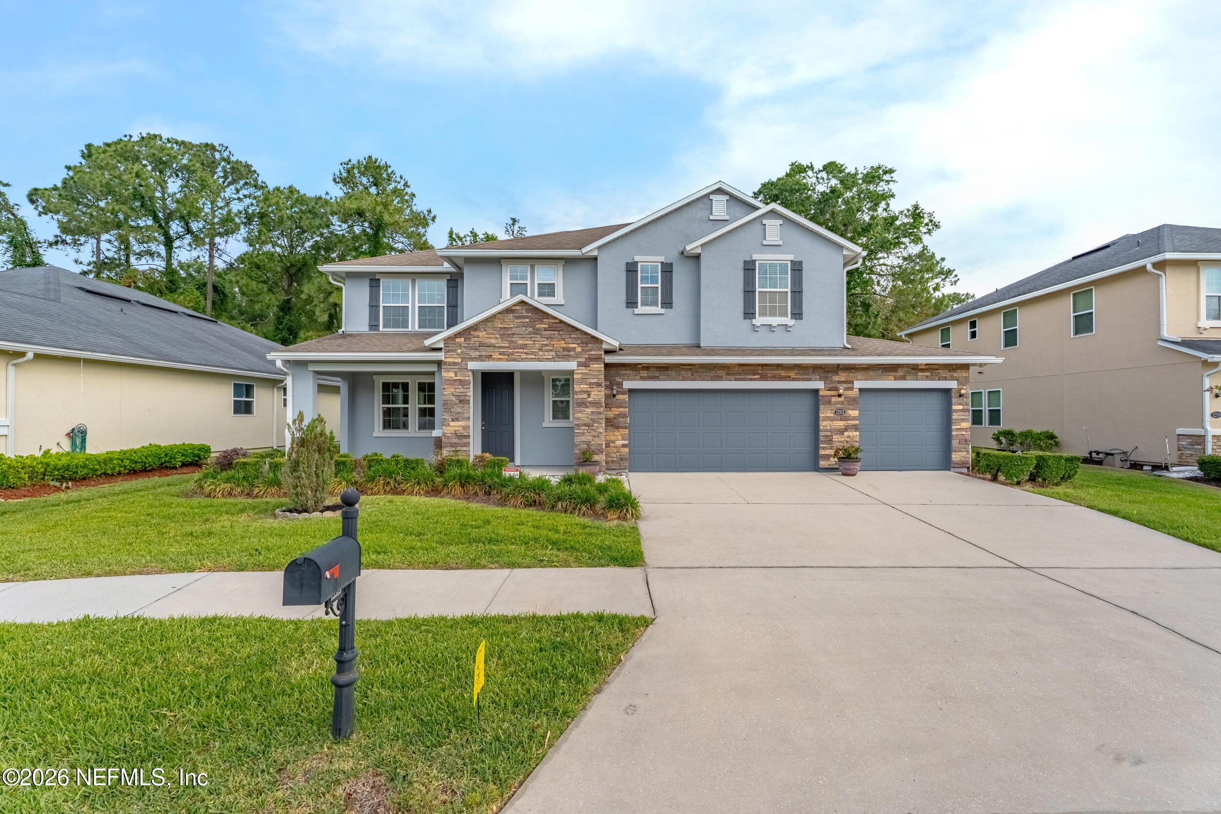 Westberry Manor Dr, Jacksonville, FL 32223