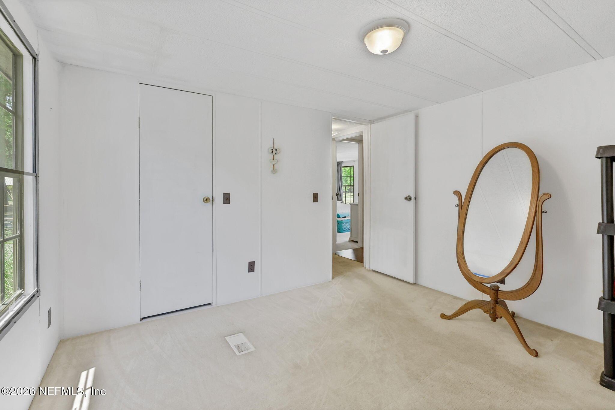 Bocephus Ln, Jacksonville, FL 32219