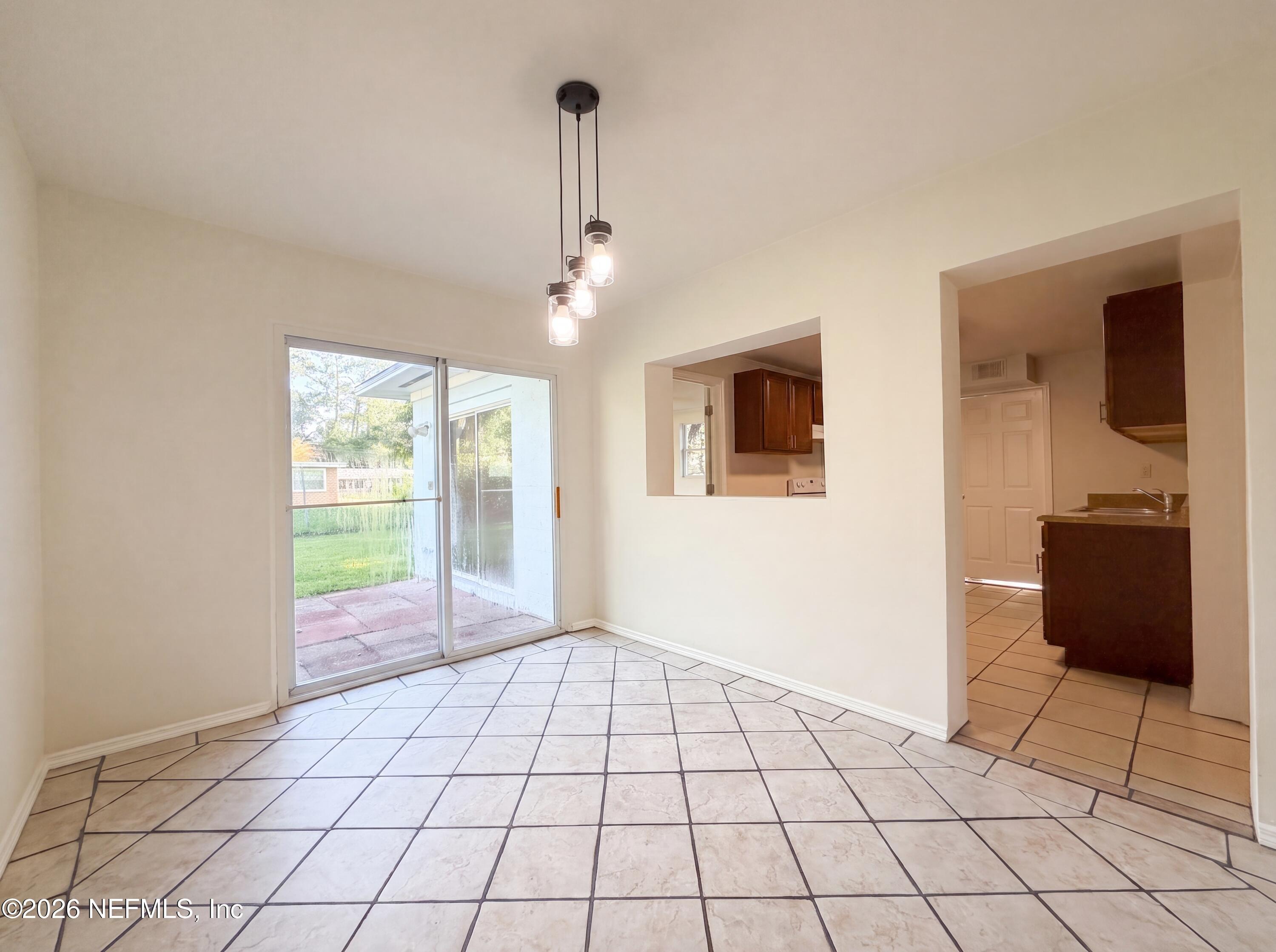 Banshee Ave, Jacksonville, FL 32244