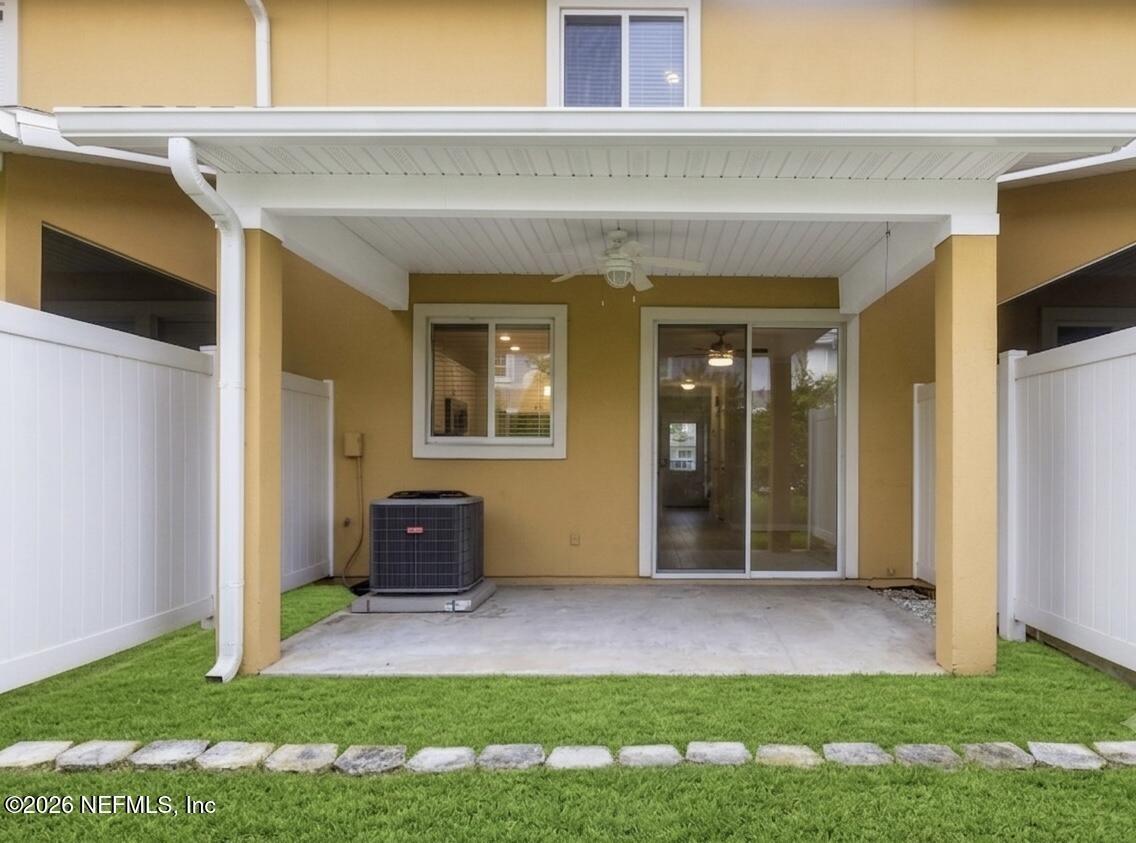 Red Moon Dr, Jacksonville, FL 32216