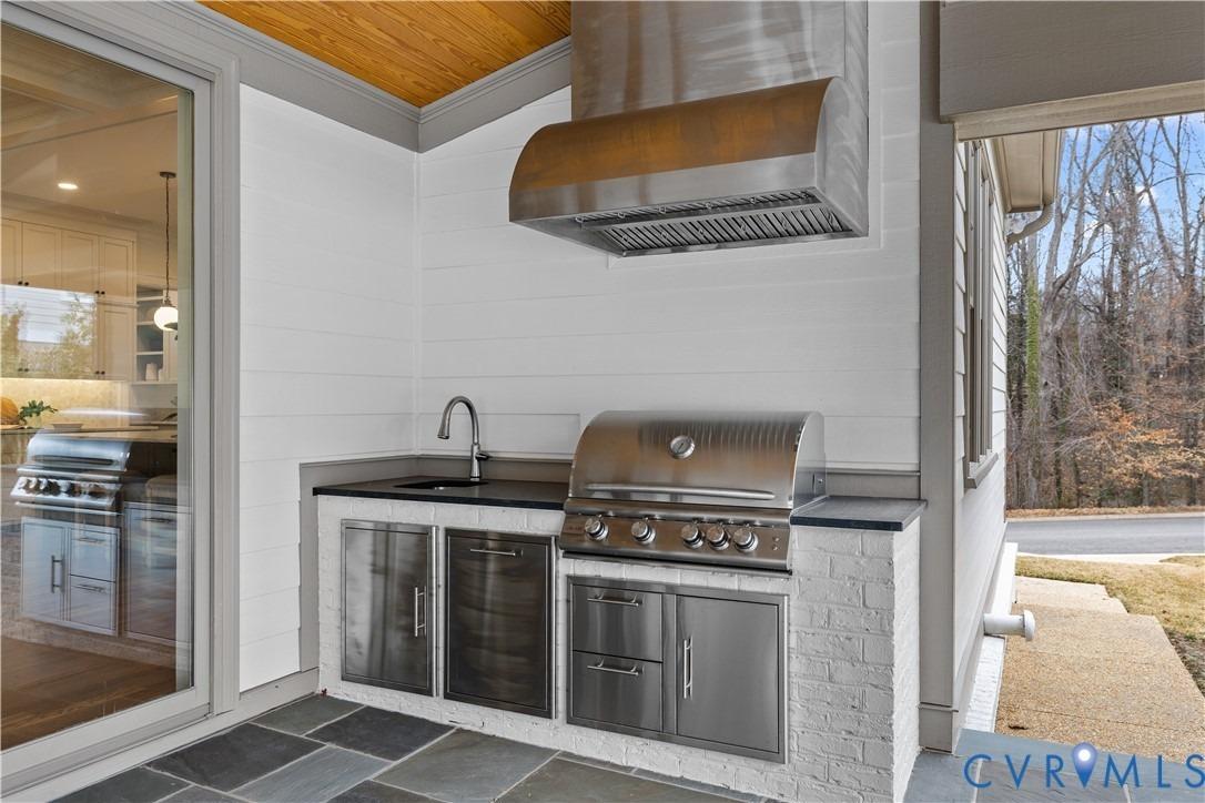 Carriage Stone Ct, Richmond, VA 23235