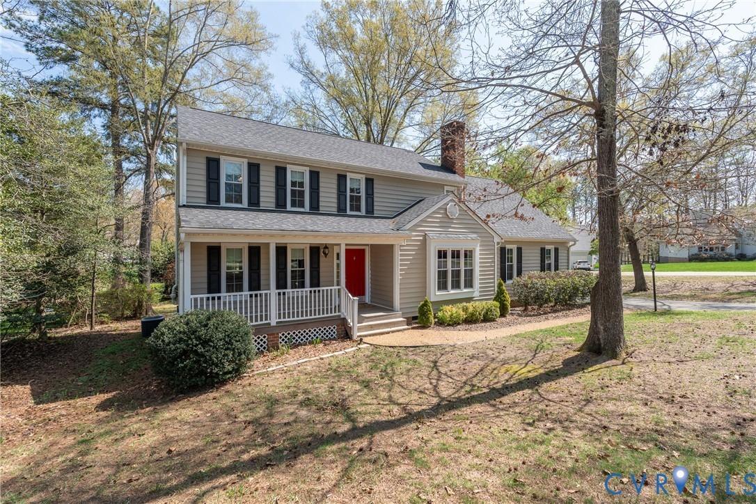 Hixson Dr, North Chesterfield, VA 23236