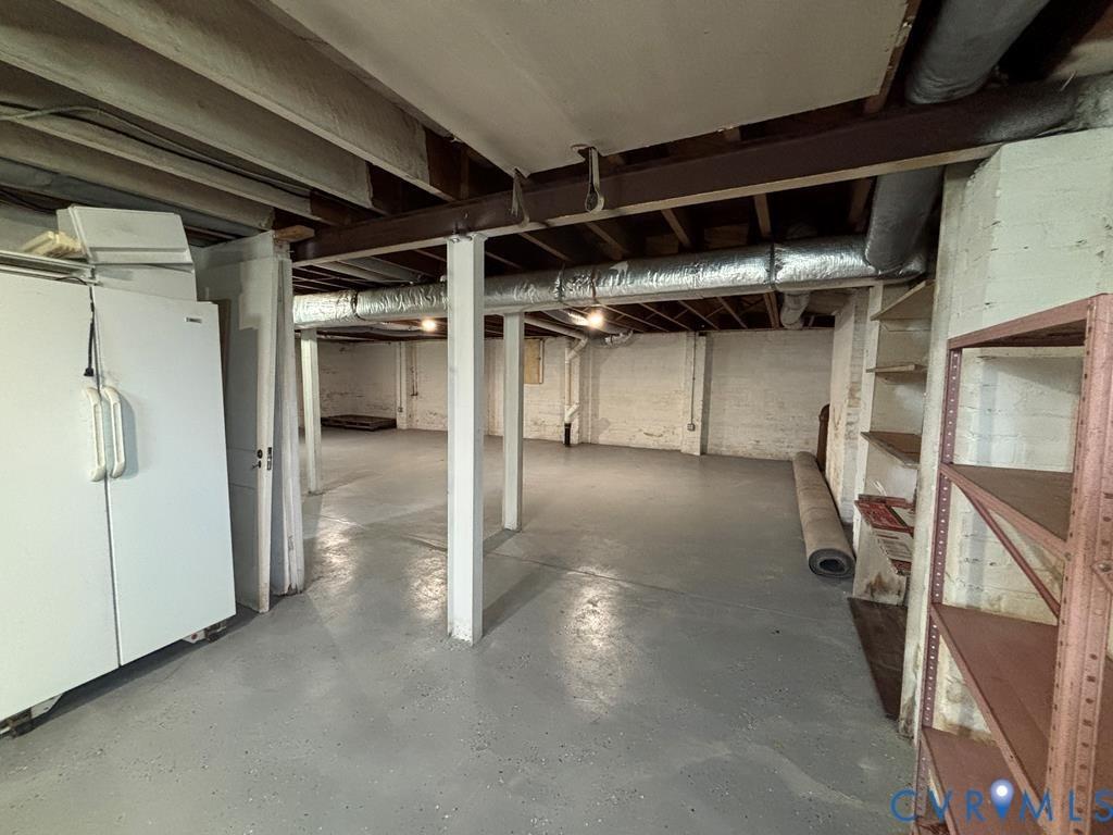 Brunswick Ave, Blackstone, VA 23824