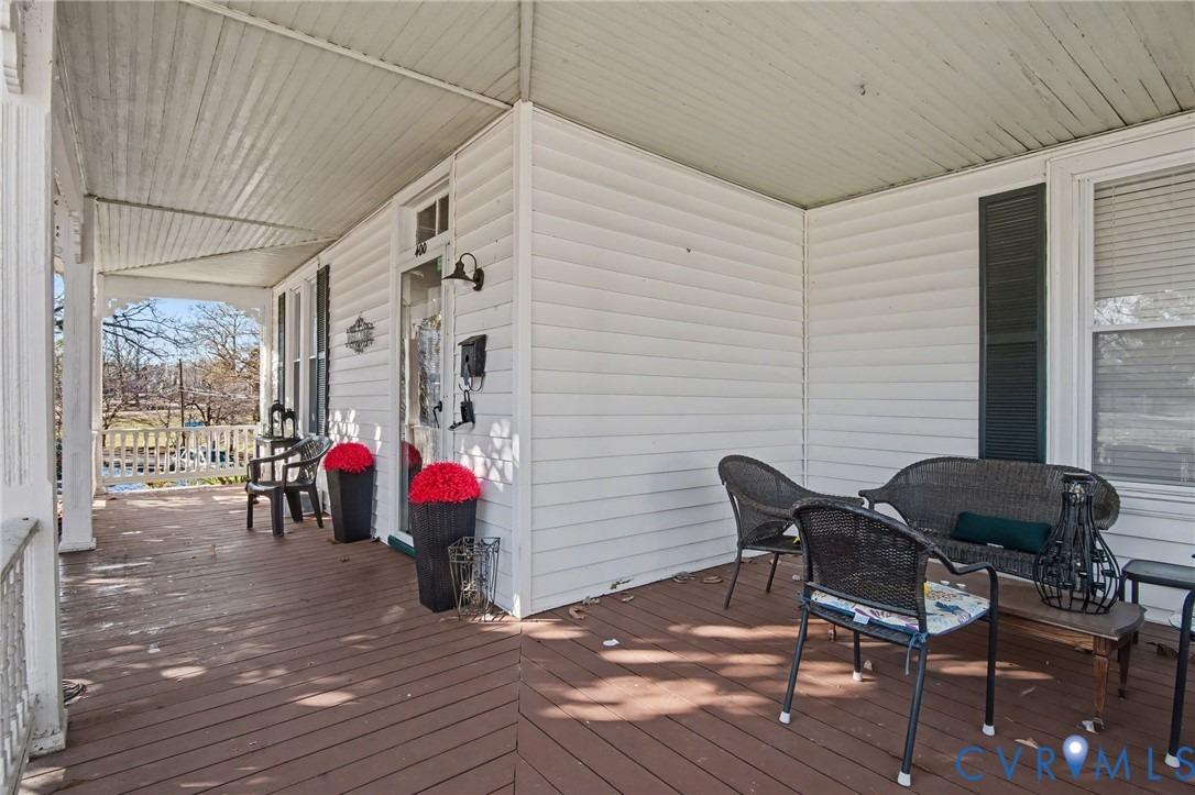 W Carolina Ave, Crewe, VA 23930