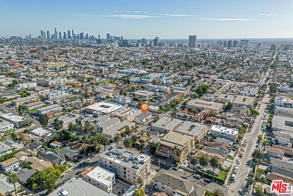 Rosewood Ave, Los Angeles, CA 90004