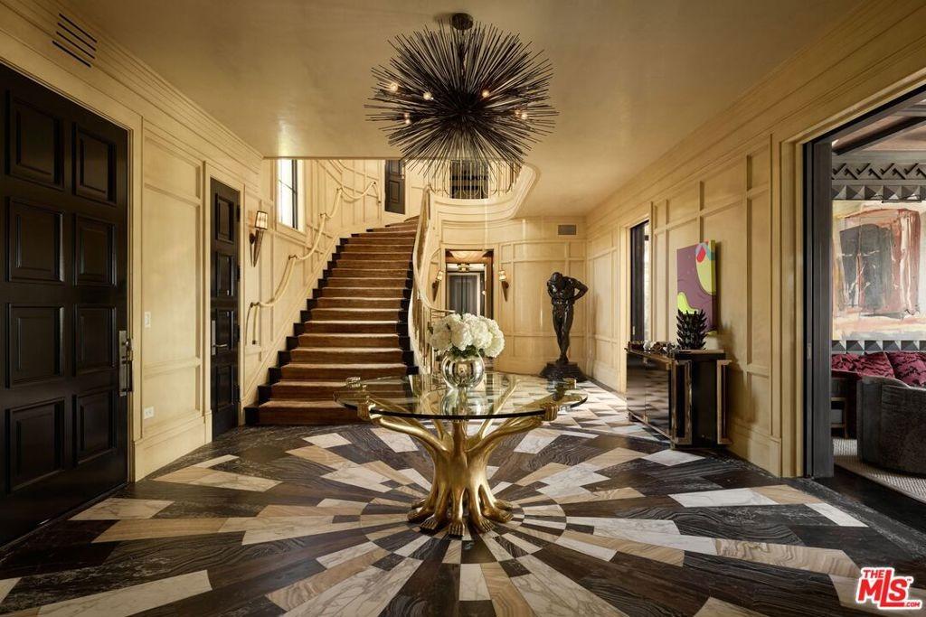 Bellagio Rd, Los Angeles, CA 90077