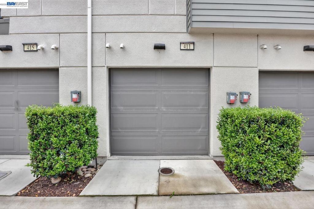 Rhythm Ln, Hayward, CA 94544