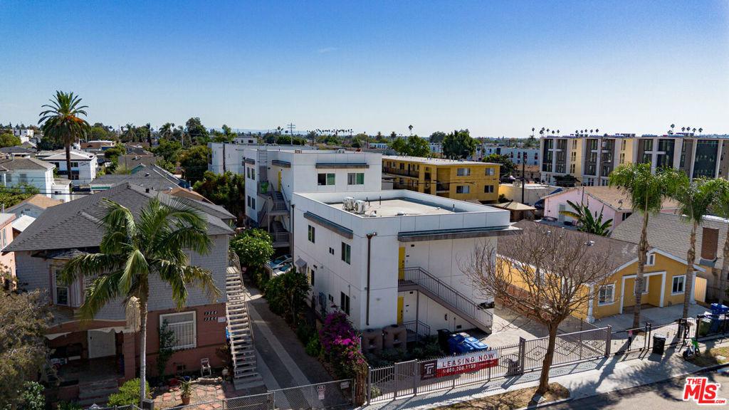 W 35th Pl, Los Angeles, CA 90007
