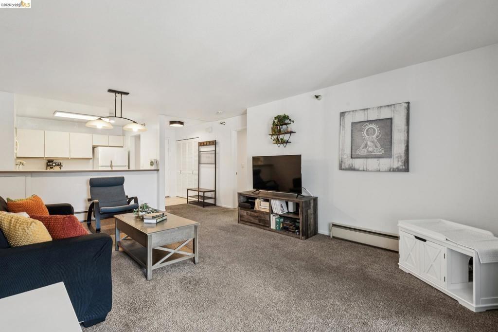 Melville Sq, Richmond, CA 94804