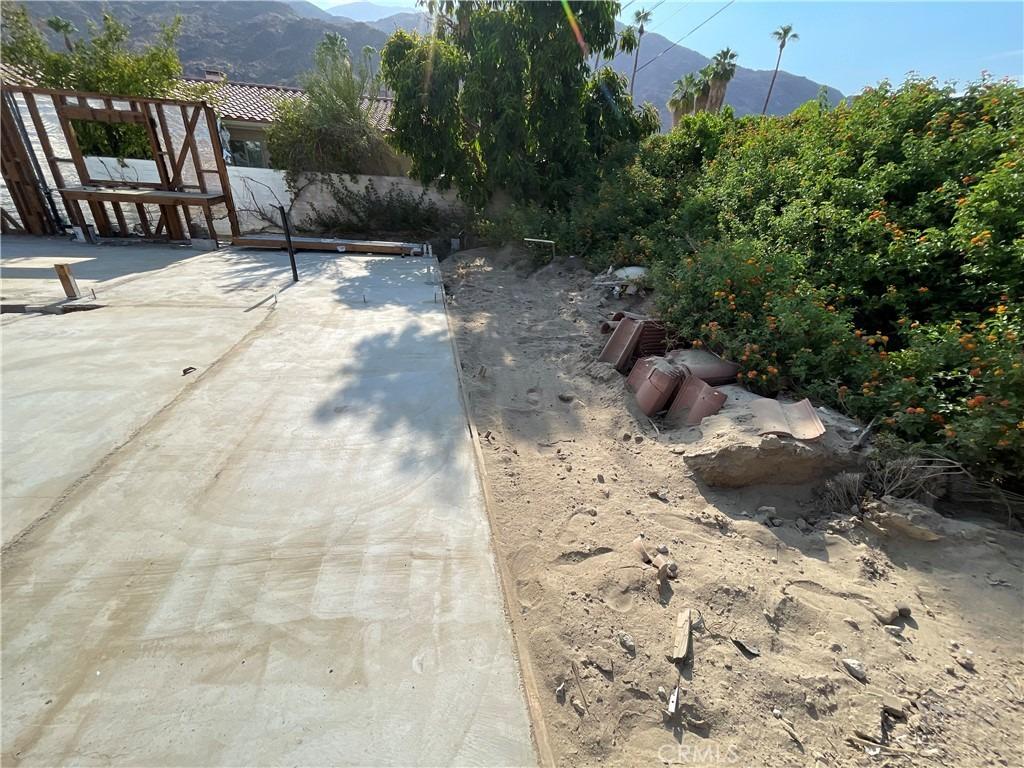 E Avenida Palmera, Palm Springs, CA 92264