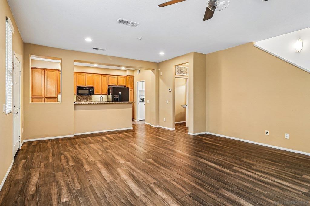 Via Montisi, Santee, CA 92071
