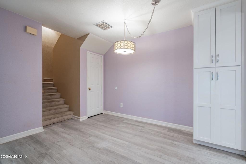 Waltham Rd, Simi Valley, CA 93065