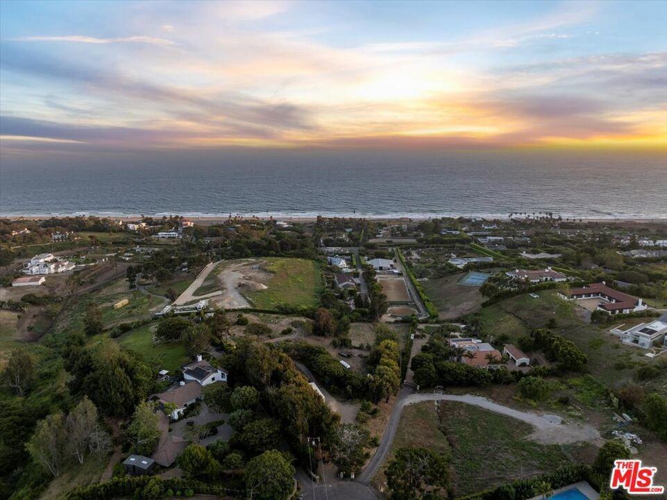 Deerhead Rd, Malibu, CA 90265
