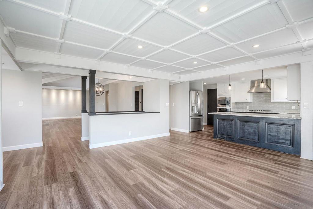 Sunrise Valley Dr, El Cajon, CA 92020