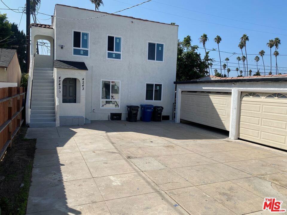 Arlington Ave, Los Angeles, CA 90008