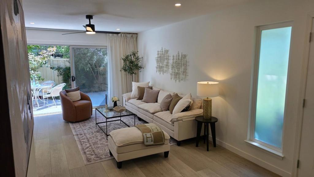 Flynn Ave, Mountain View, CA 94043