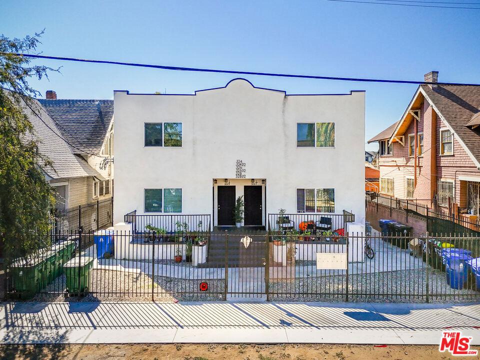 W 51st St, Los Angeles, CA 90037