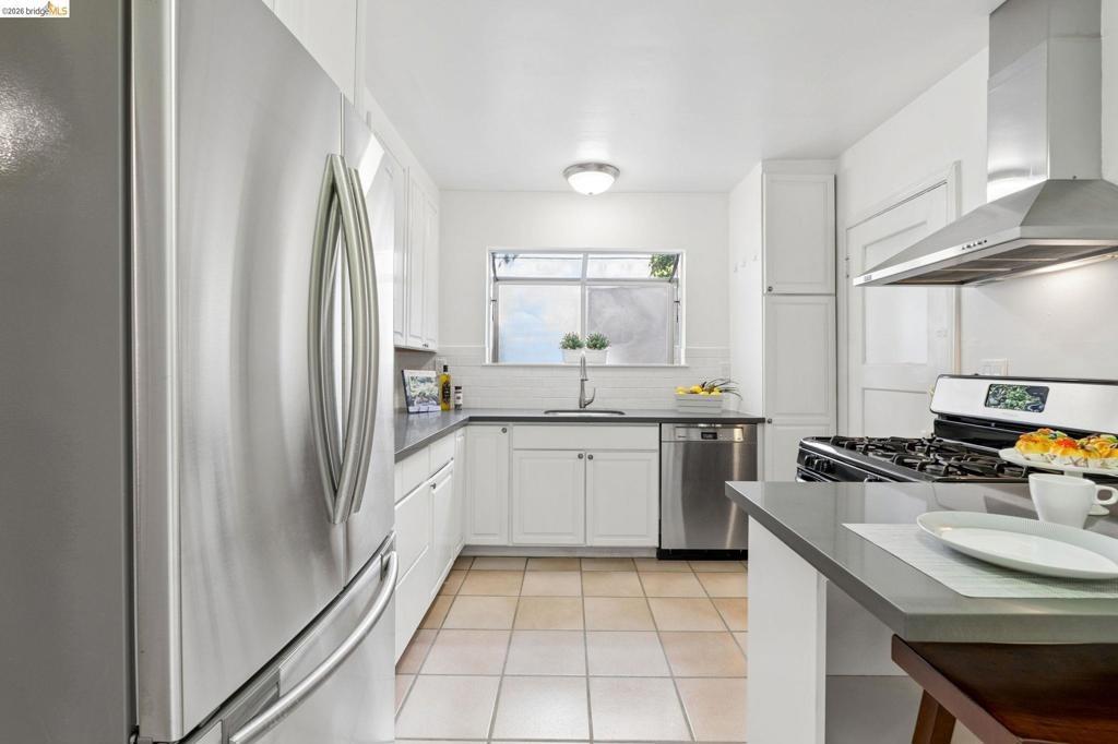 Cedar St, Berkeley, CA 94709