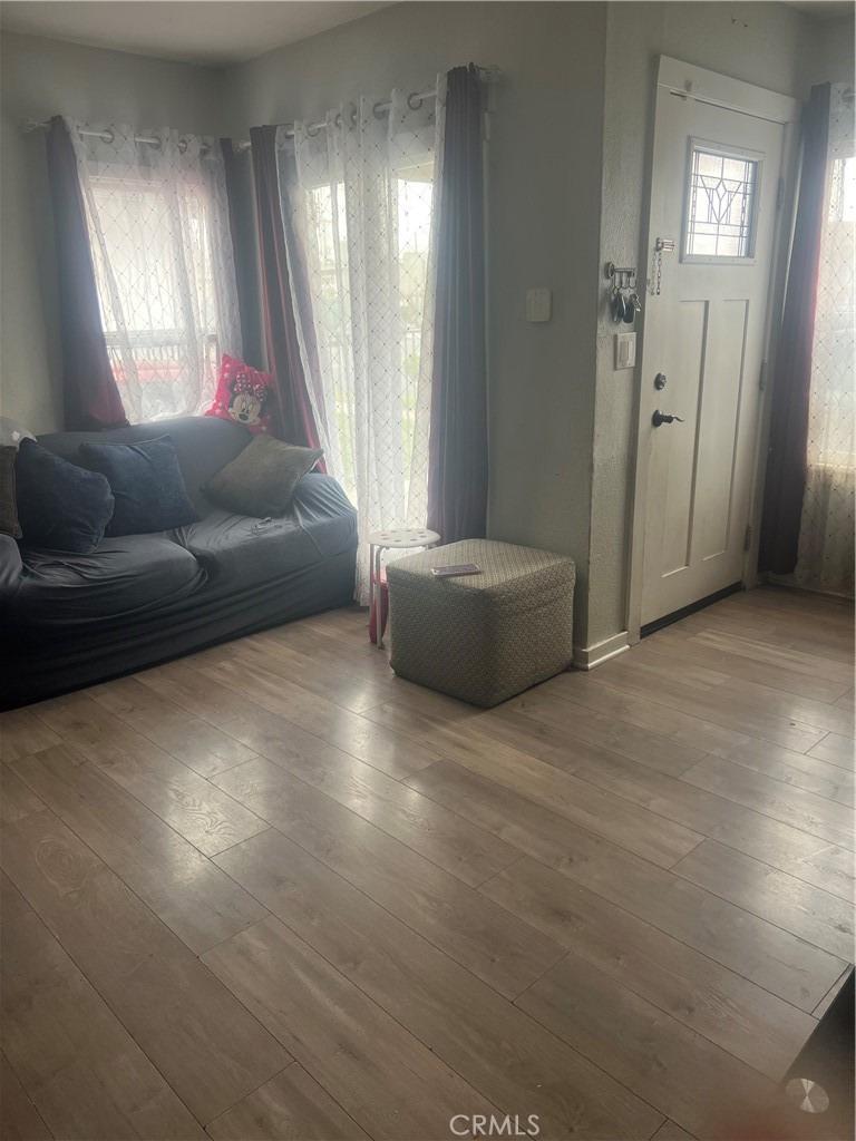 Madden Ave, Los Angeles, CA 90043
