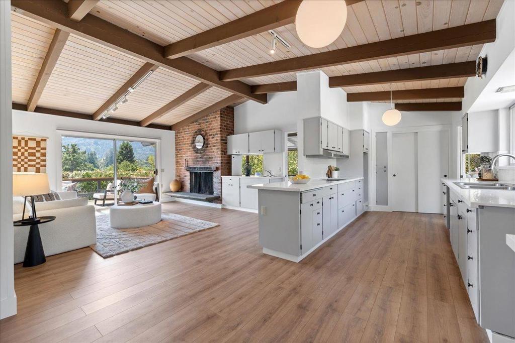 Naranja Way, Portola Valley, CA 94028