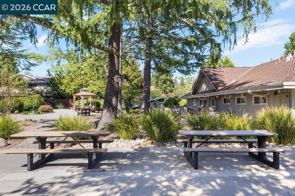 Miramonte Dr, Moraga, CA 94556