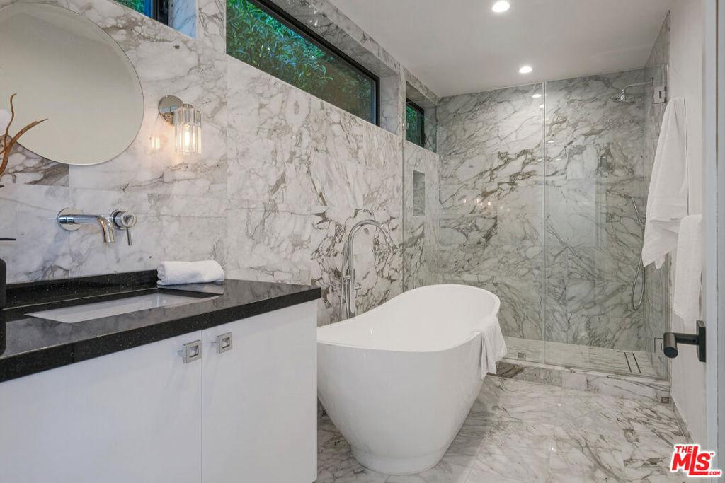 N Orlando Ave, West Hollywood, CA 90069