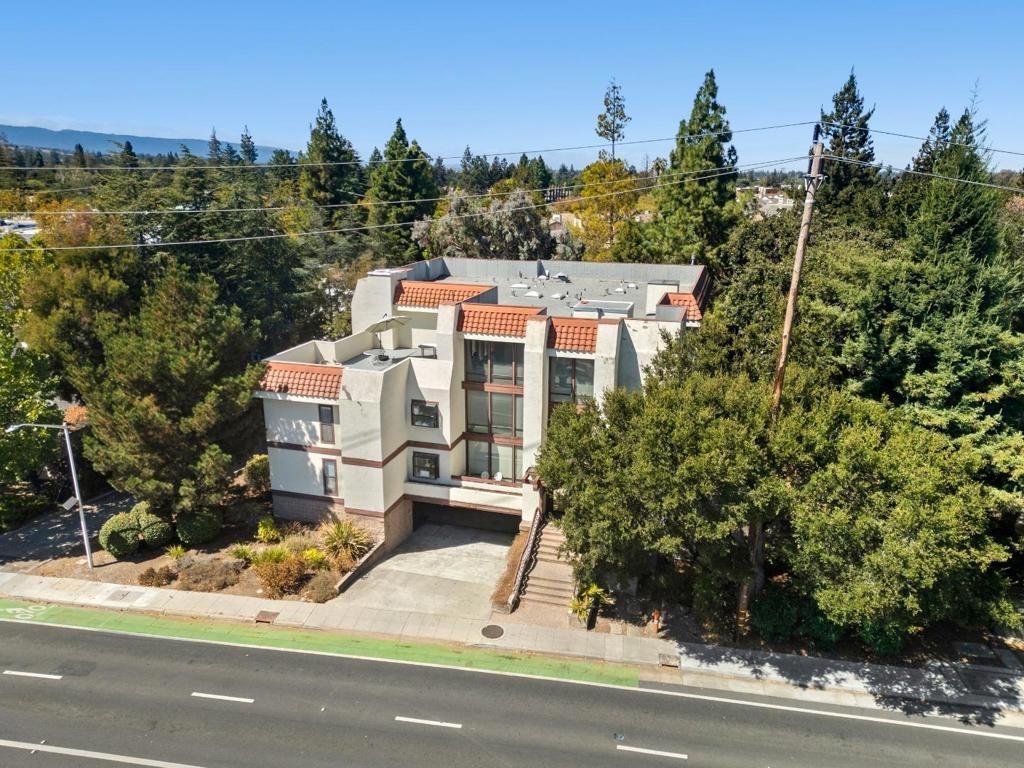W Charleston Rd, Palo Alto, CA 94306