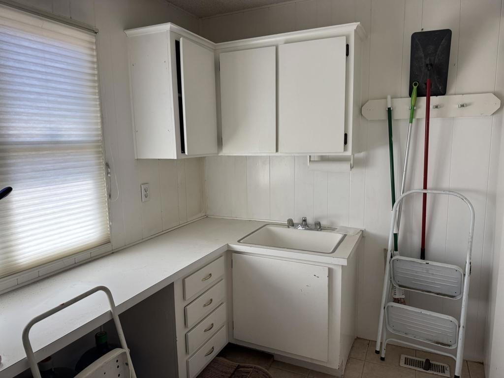 Double Diamond Dr, Thousand Palms, CA 92276