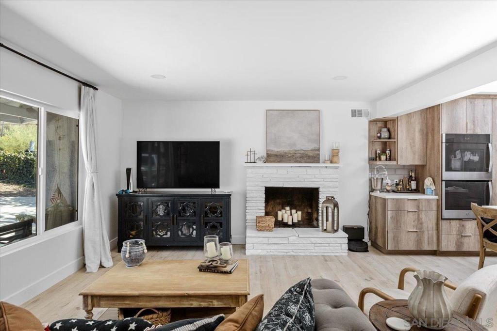 Foxley Dr, Escondido, CA 92027