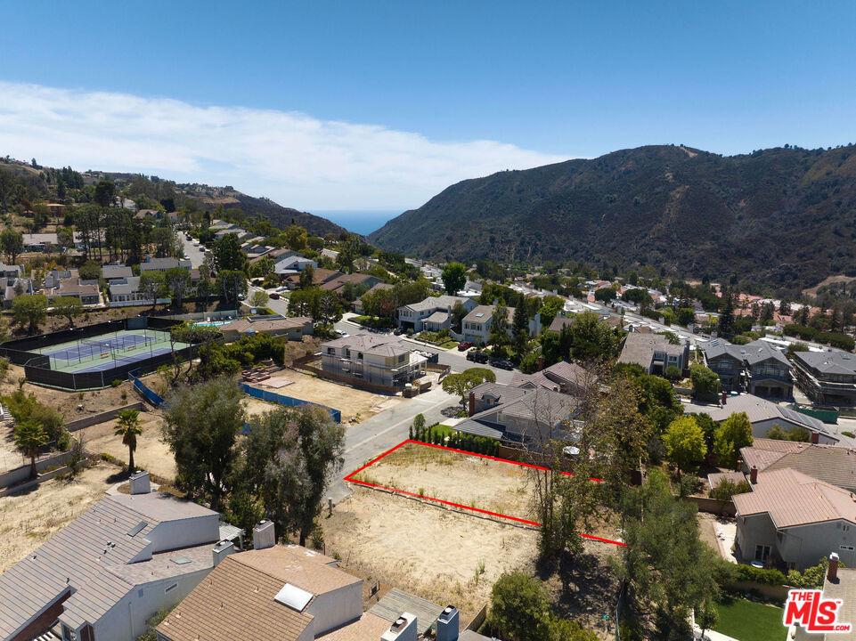 Avenida De La Herradura, Pacific Palisades, CA 90272