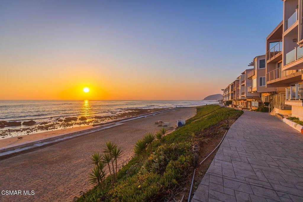 Whalers Ln, Malibu, CA 90265