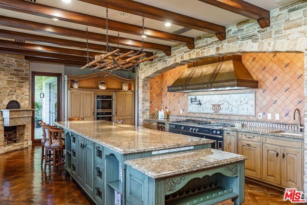 Bel Air Pl, Los Angeles, CA 90077