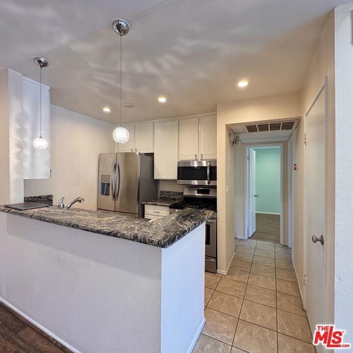 Hatteras St, Tarzana, CA 91356