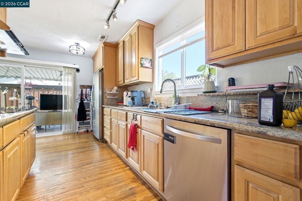 Cherokee Dr, Livermore, CA 94551