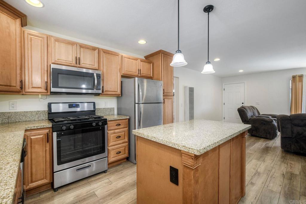 Washington St, Vista, CA 92084