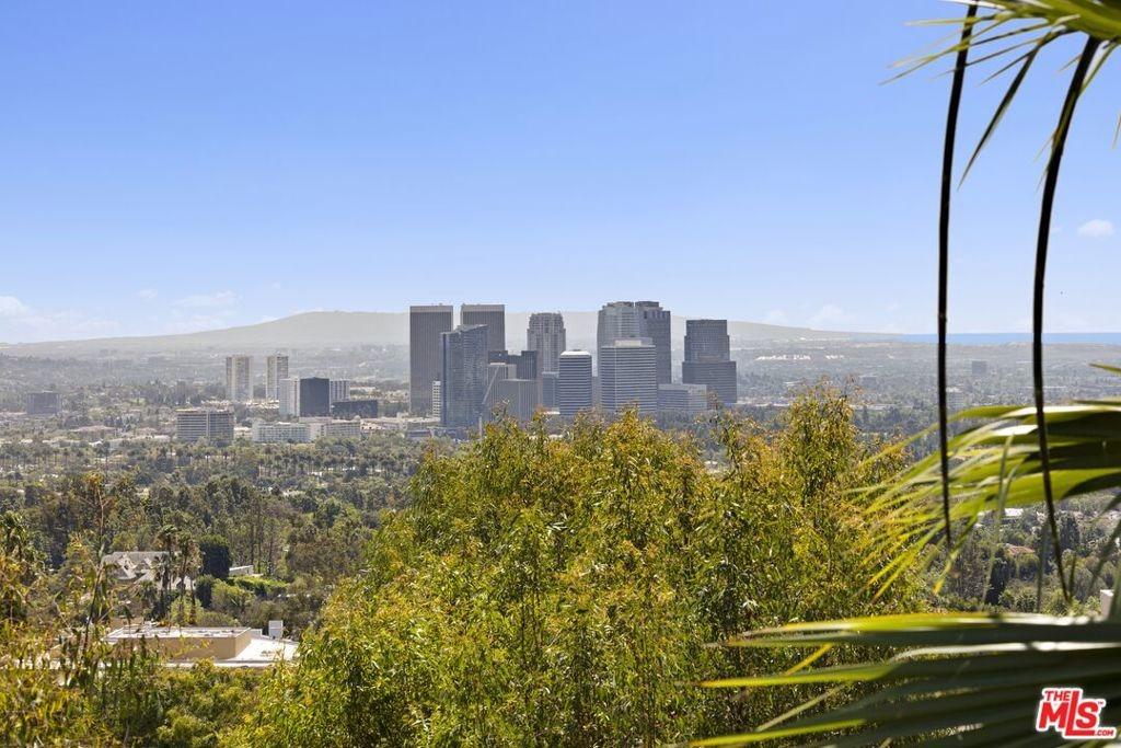 Summitridge Pl, Beverly Hills, CA 90210