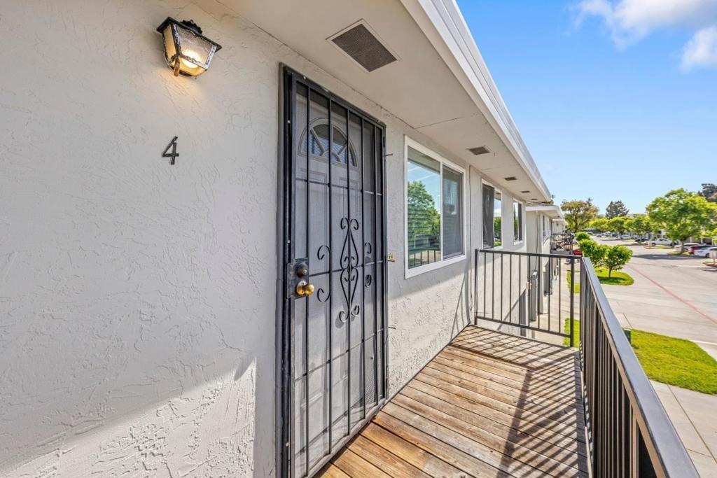 Spinnaker Dr, San Jose, CA 95123
