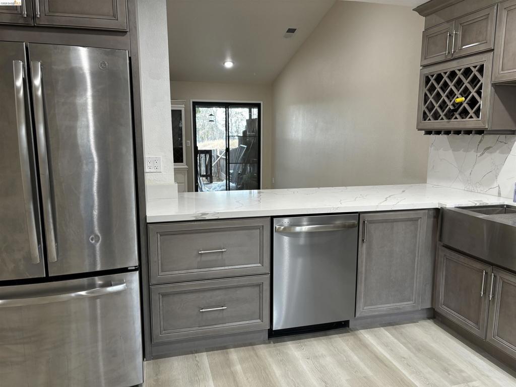 Westview Dr, Jackson, CA 95642