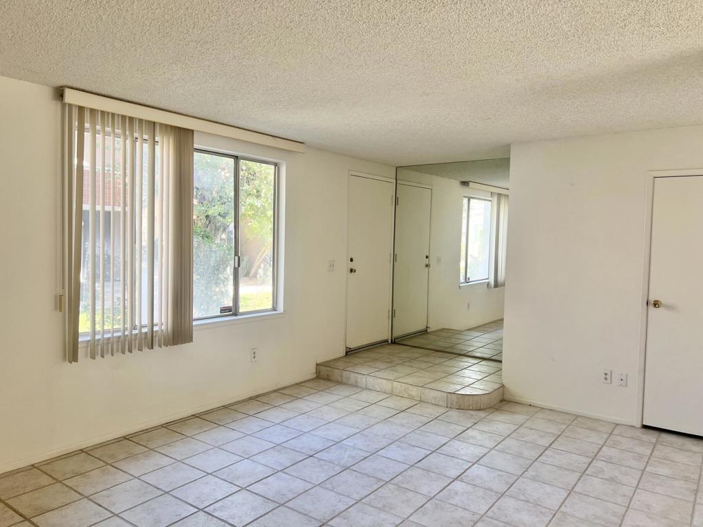 E Via Escuela, Palm Springs, CA 92262