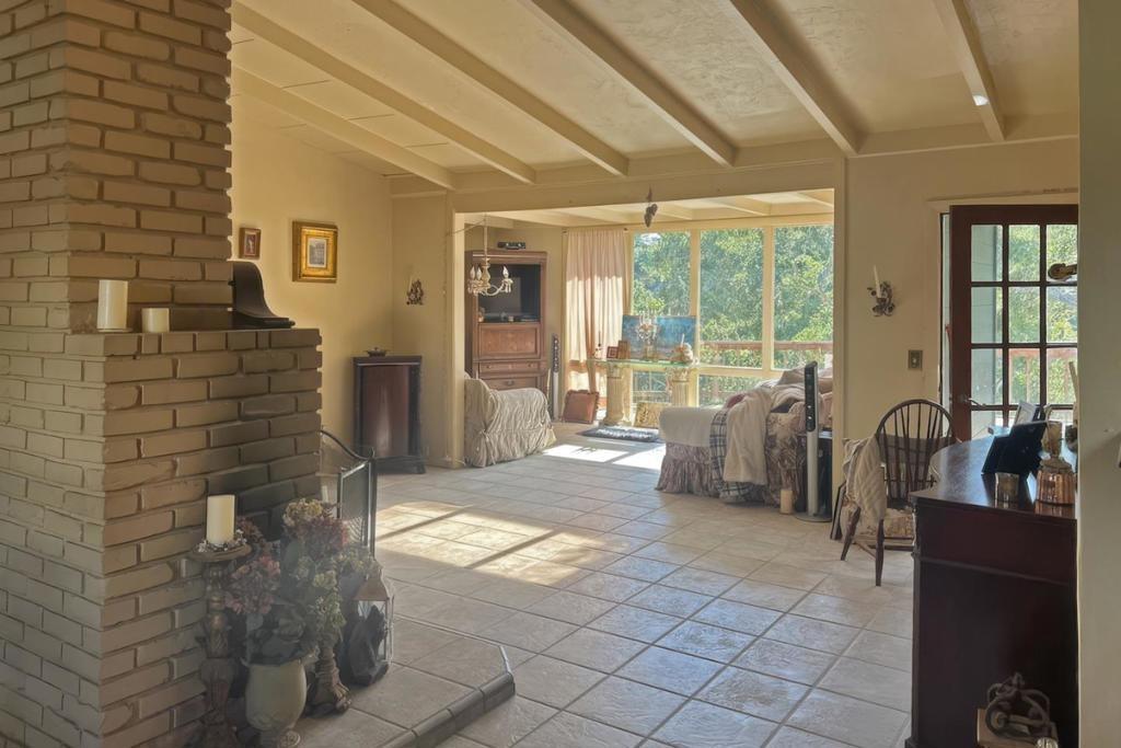 Johnson St, Monterey, CA 93940