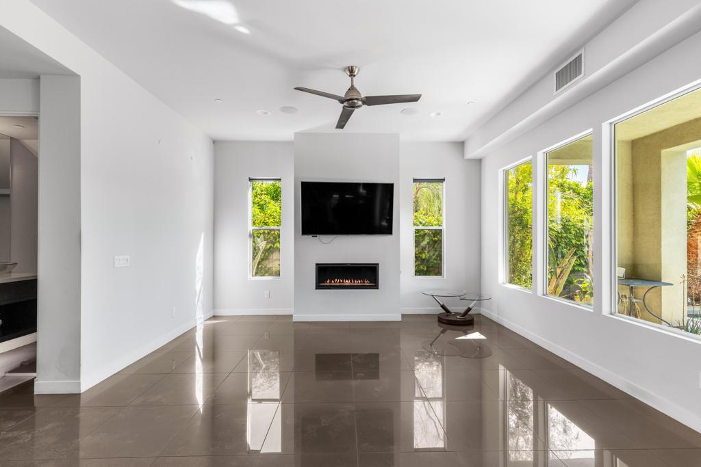 Portland Rd, Cathedral City, CA 92234