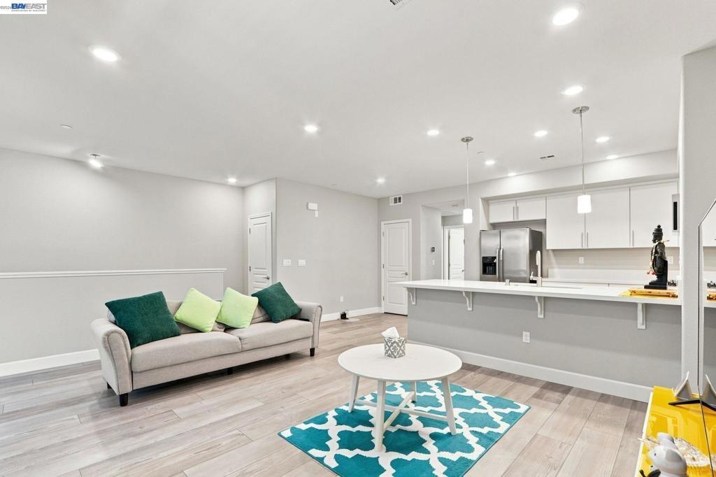 Clover Cir, Milpitas, CA 95035