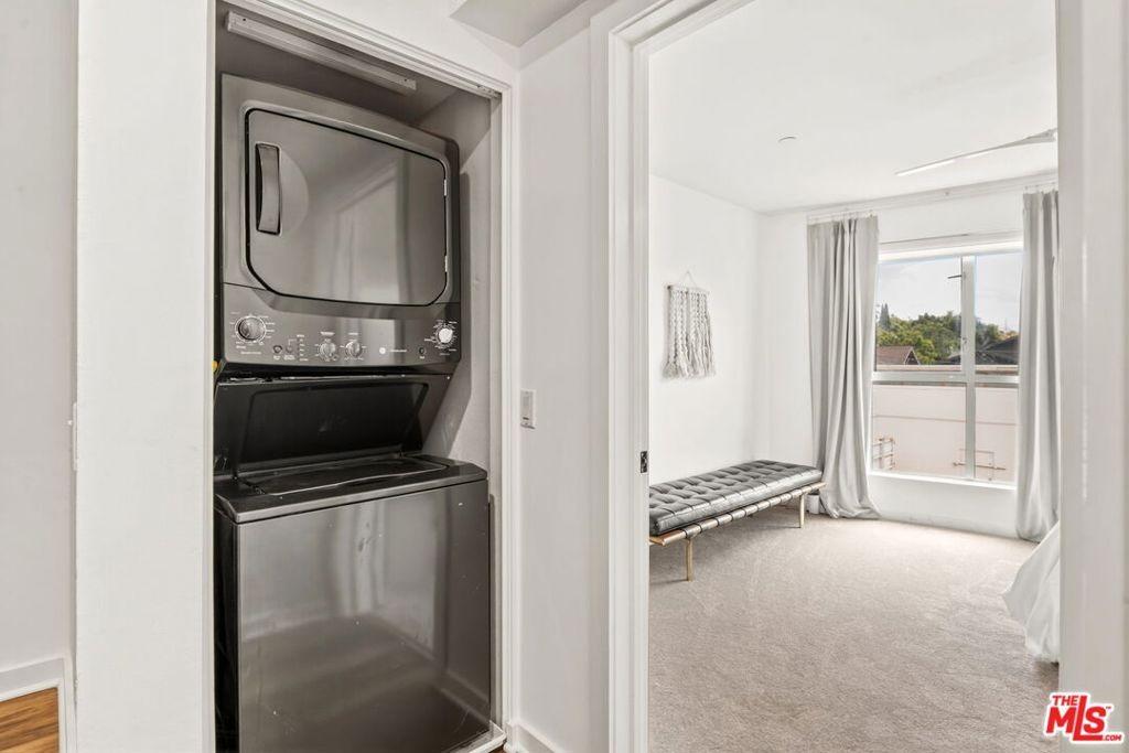 W Kingston Pl, Los Angeles, CA 90026
